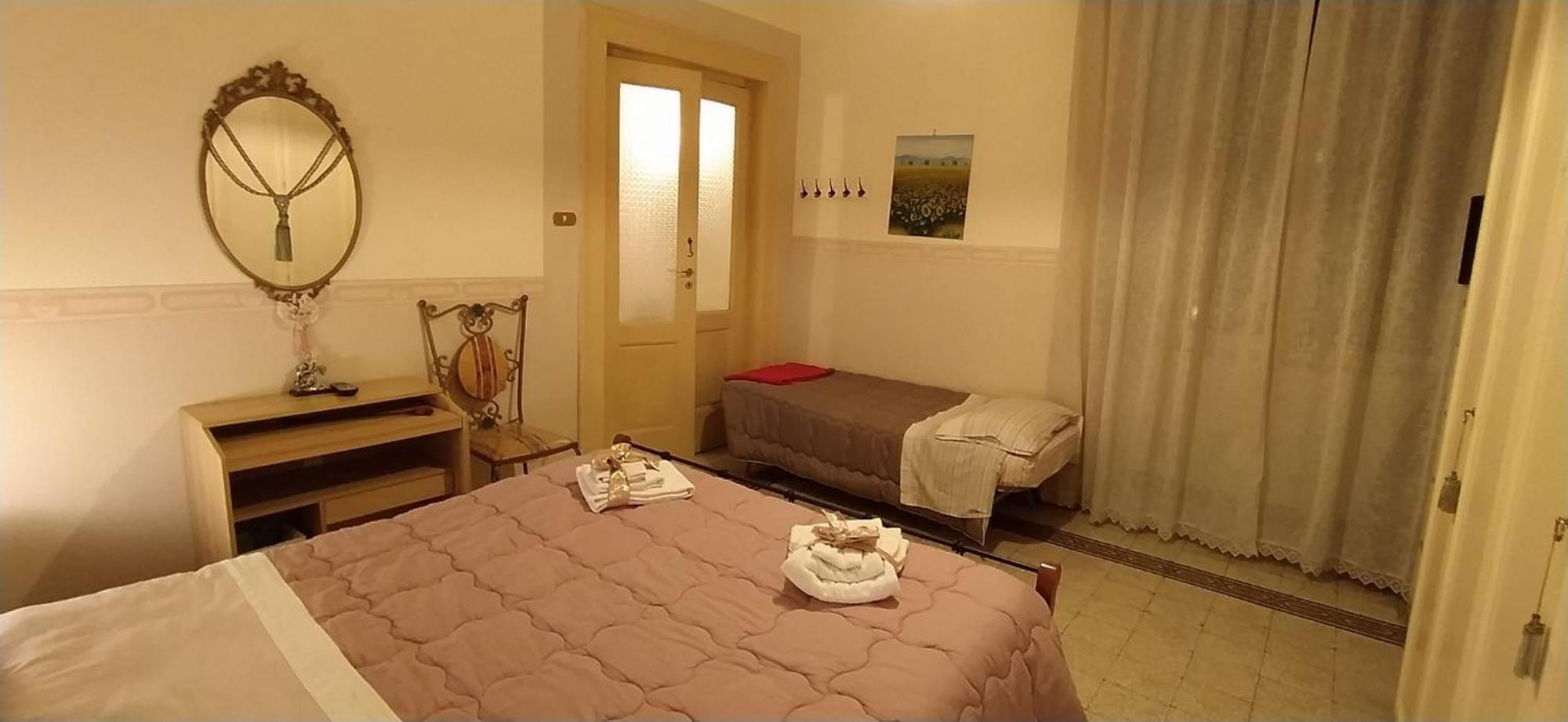 Casa Lillina A Toledo , Near Piazza Del Plebiscito Apartment Naples Exterior photo